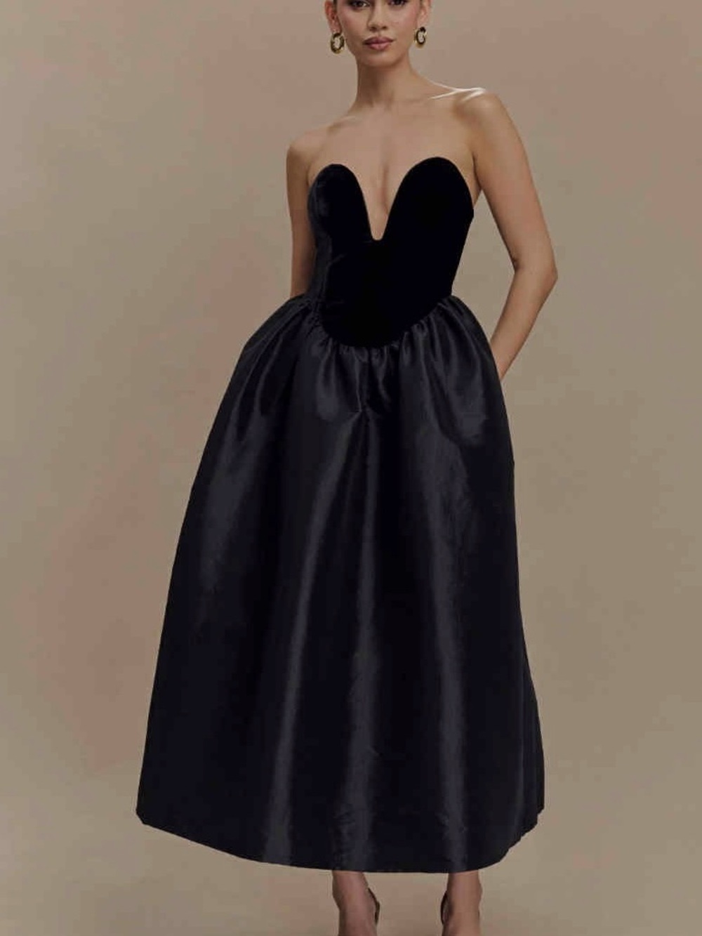 Meshki Strapless Sweetheart Black Midi Ball Gown